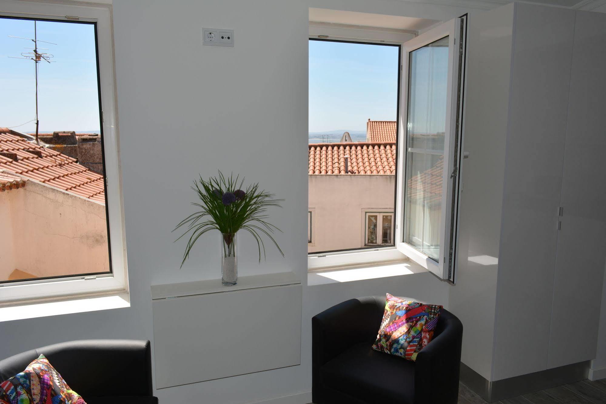 Castle Inn Lisbon Apartments Bagian luar foto